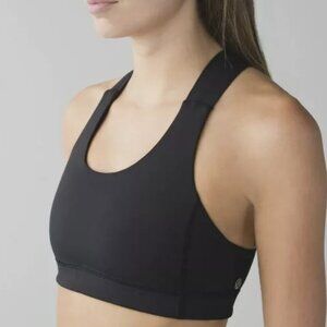 LULULEMON ALL SPORT BRA SIZE 4 BLACK BNWT! GYM RUN DANCE CROSS-FIT $52 RETAIL